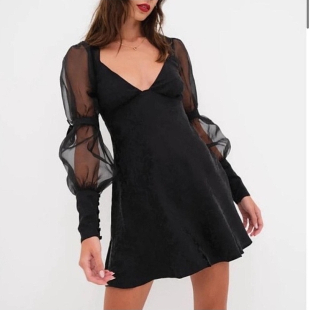 Fol Love And Lemons Elegant Black Sheer Sleeve Dress